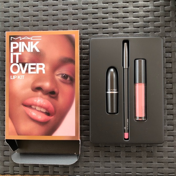 New MAC - Pink It Over - Lip Kit - Picture 11 of 14